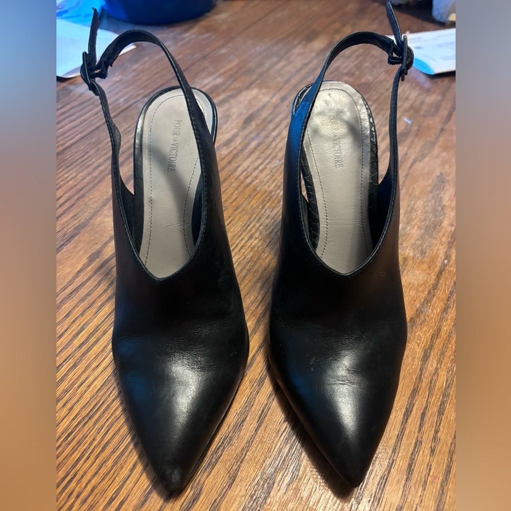 Pour La Victoire black sling back heels